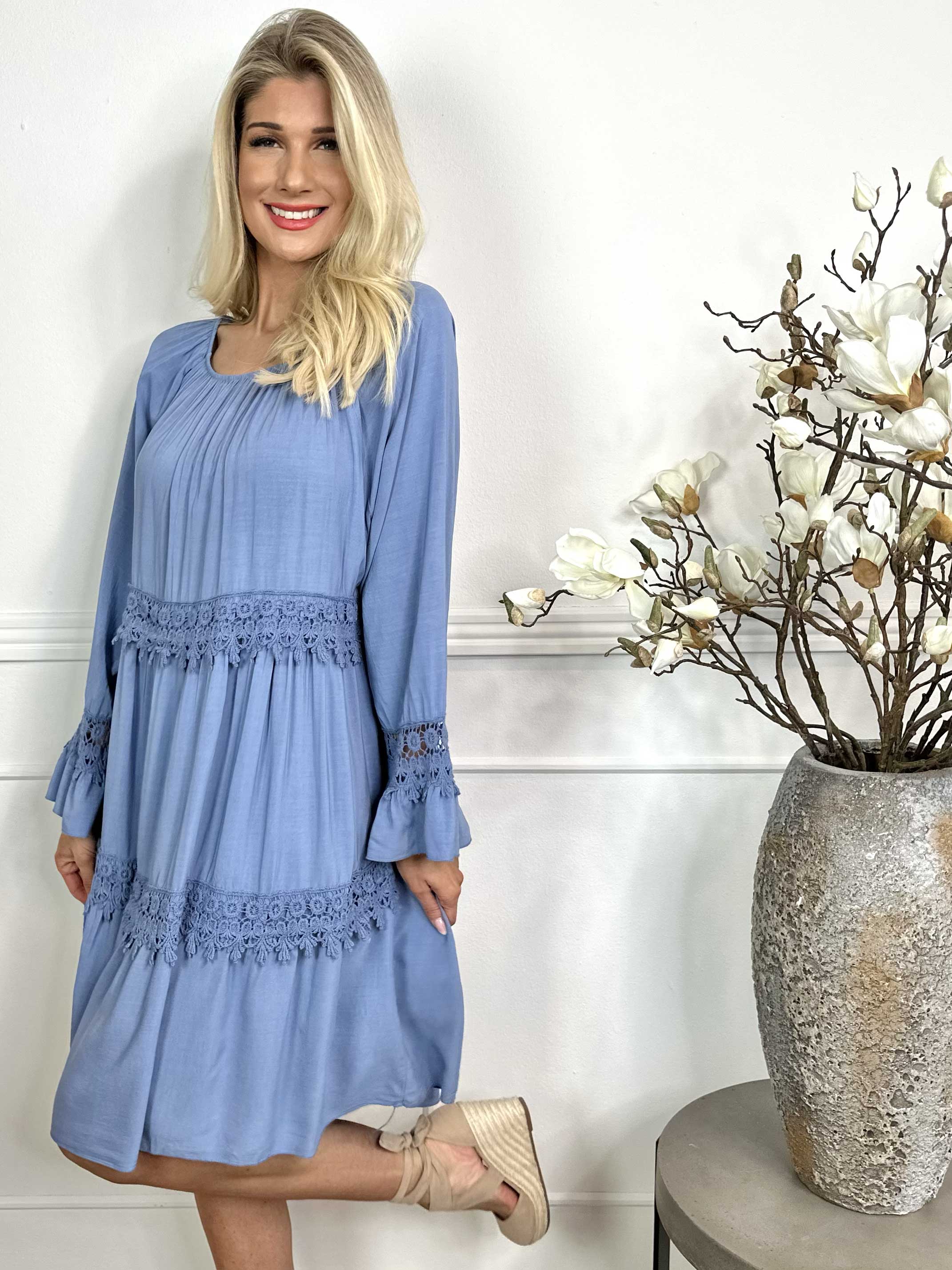Tilda - Sød tunikakjole med broderinger